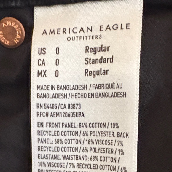 American Eagle Outfitters Black Distressed Women Jeans size 0, length 28 inches - Picture 8 of 8